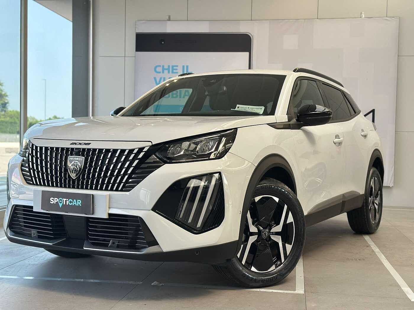 Peugeot 2008 – PureTech 100 S&S Allure Km Zero