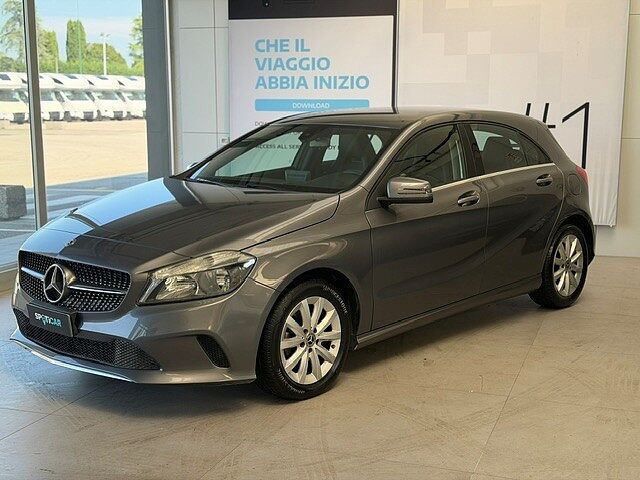 Mercedes-Benz Classe A     (W176) - A 180 d Premium